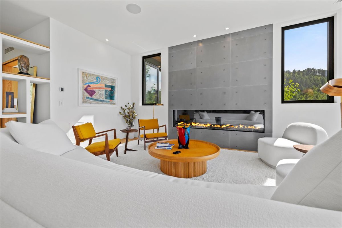 094-505 W Saddle Butte Way-24