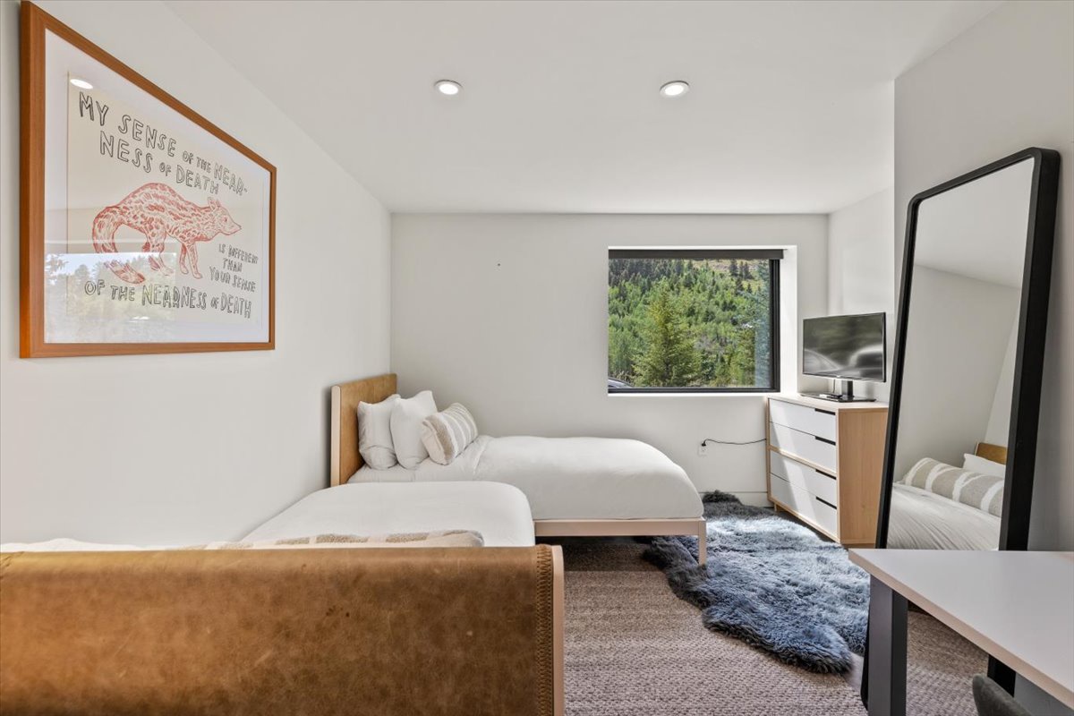 131-Panda Ranch - Guest House-1