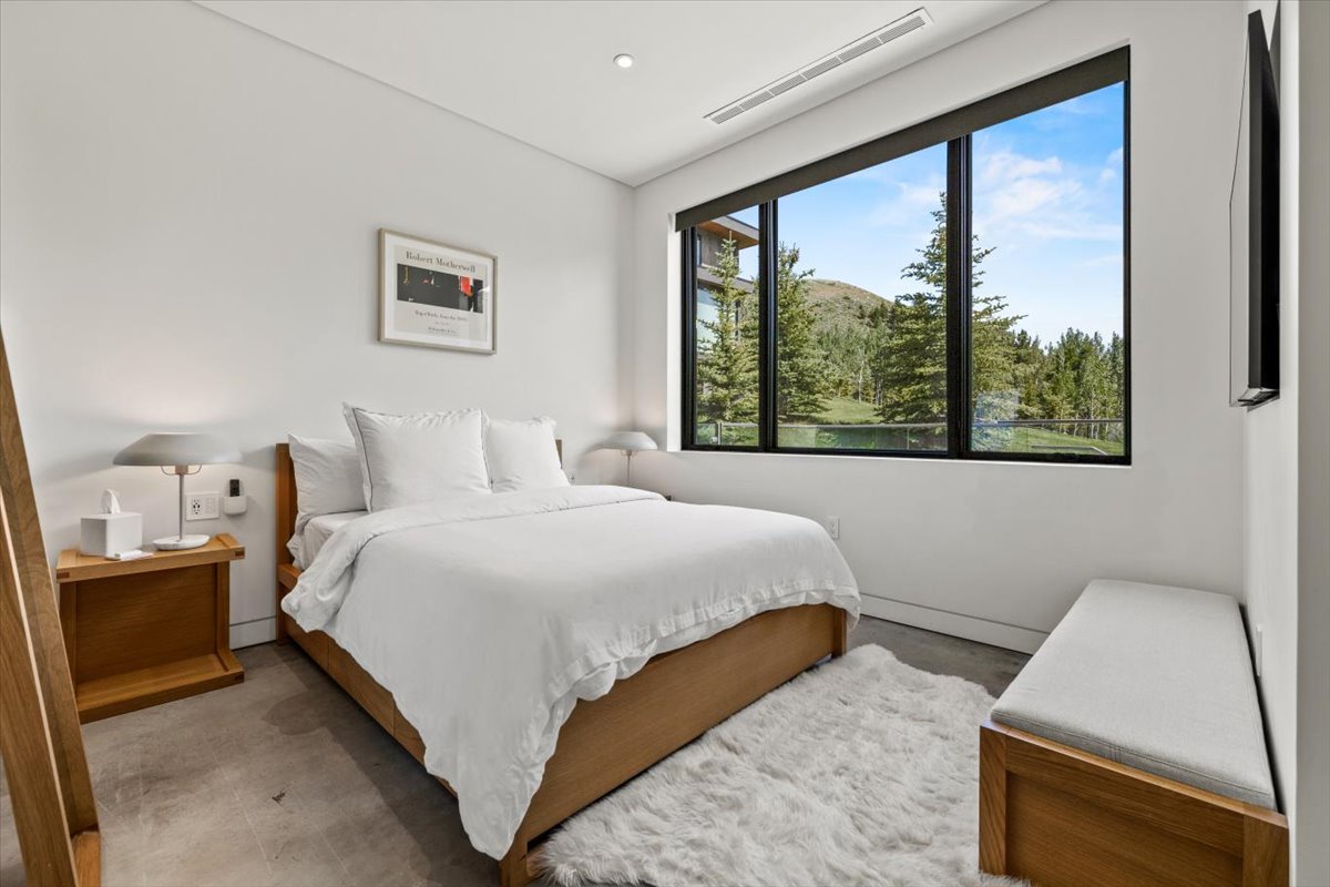 125-Panda Ranch - Guest House-11