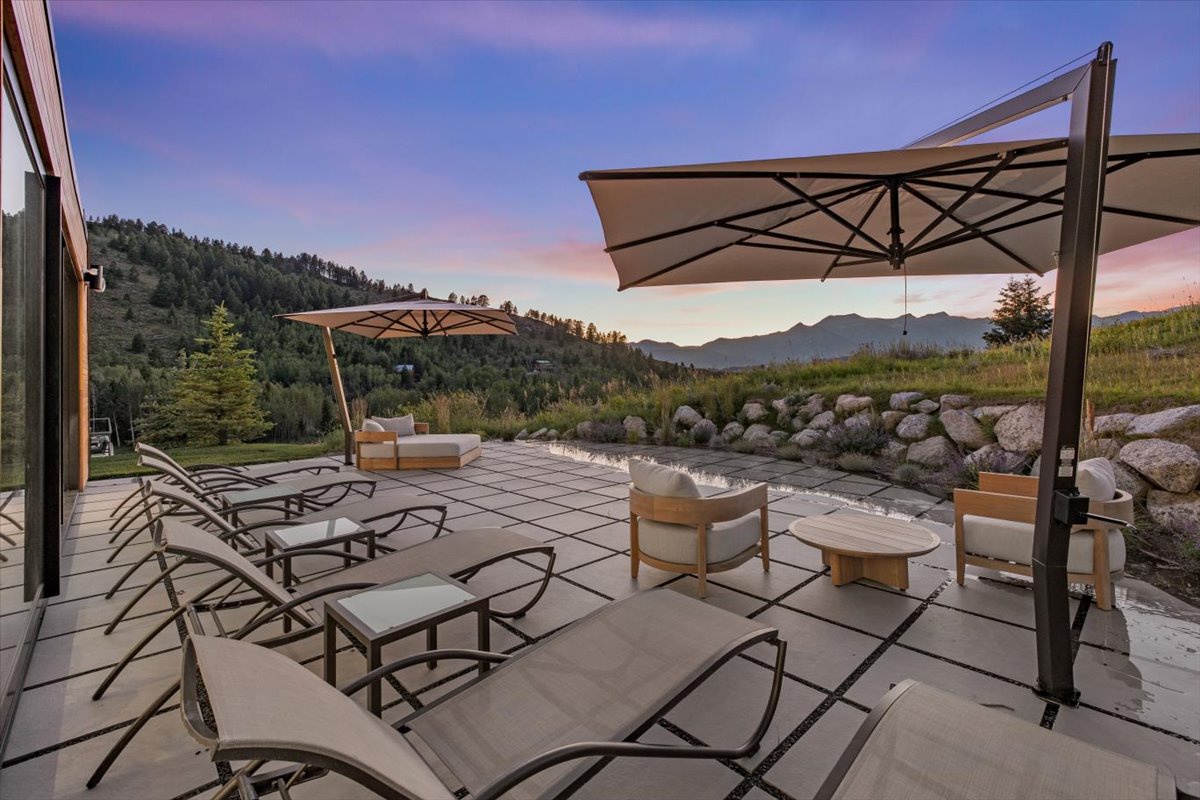 051-Panda Ranch (Twilights)-6