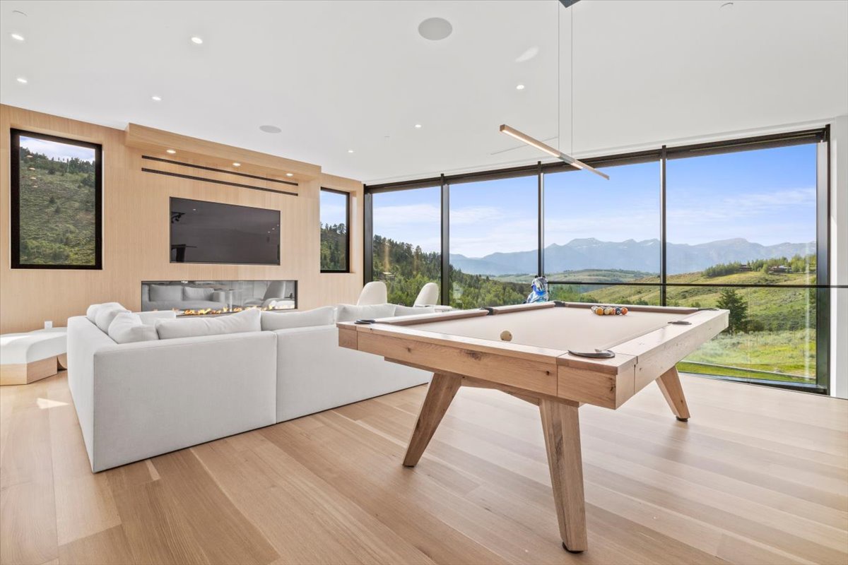 076-505 W Saddle Butte Way-39