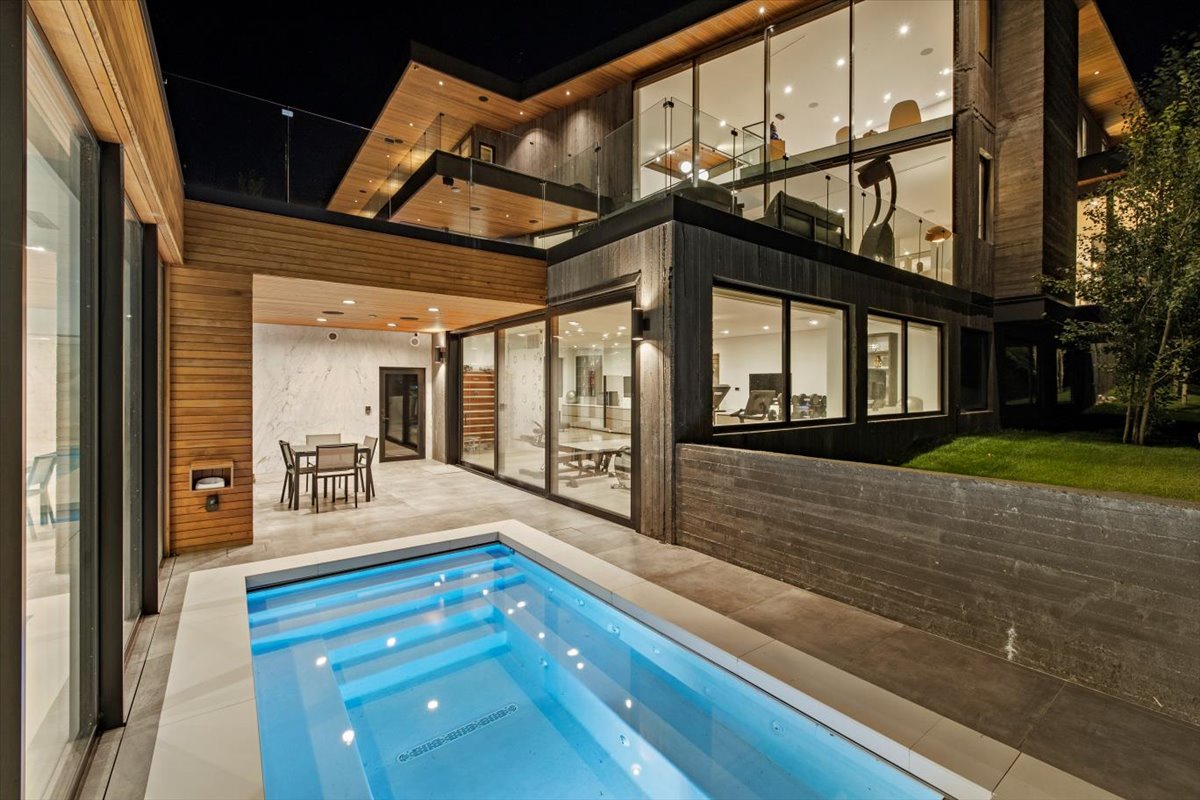 030-Panda Ranch (Twilights)-26