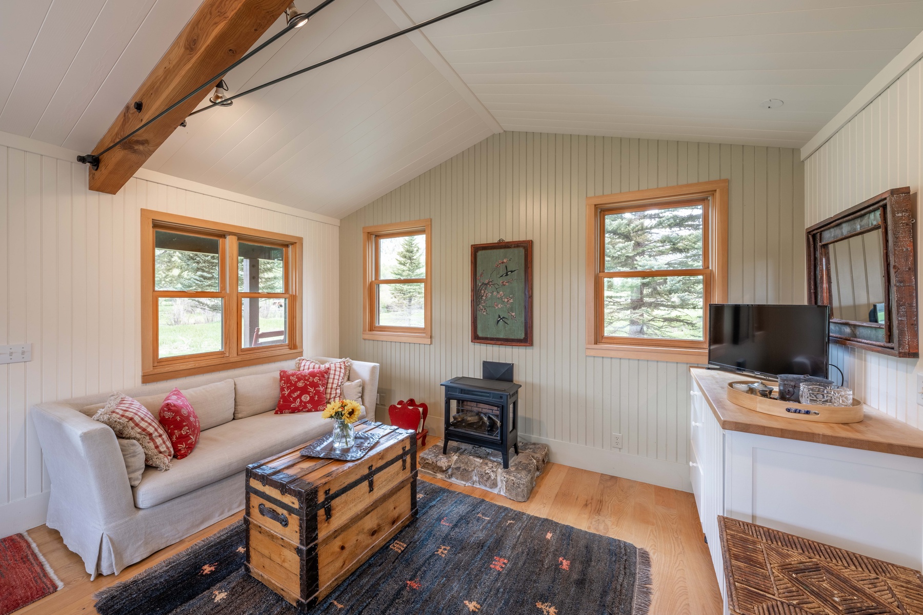 16-fish-creek-retreat-moose-cabin-sitting-fireplace
