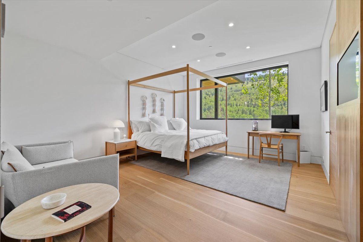 114-505 W Saddle Butte Way-7