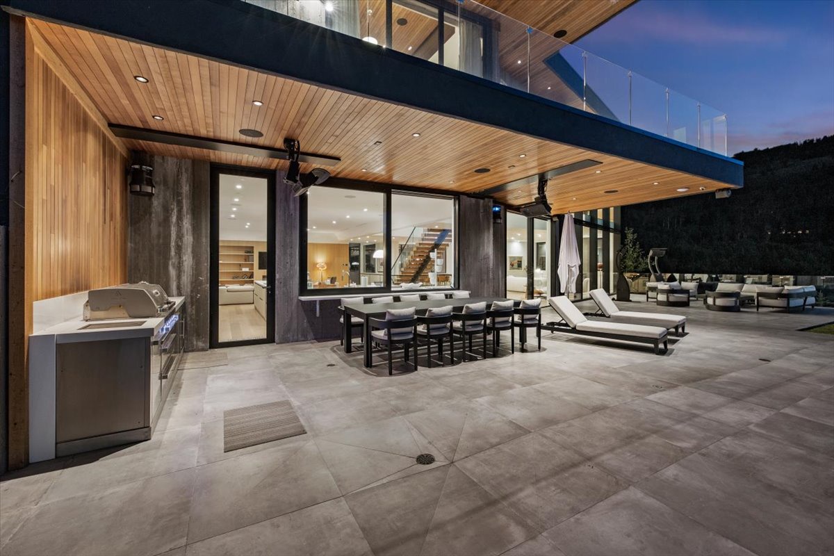 038-Panda Ranch (Twilights)-17