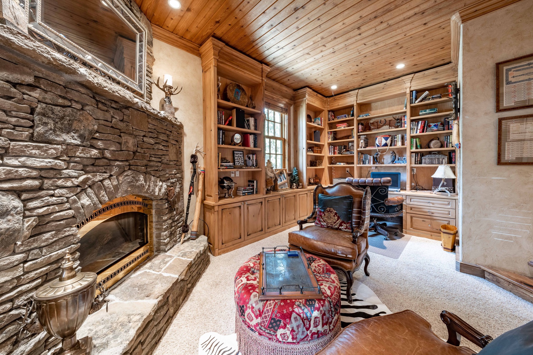 12-shoshone-lodge-library-den