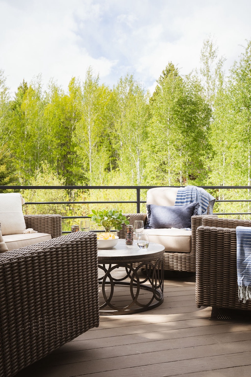 arrowleaf-lodge-wellness-deck-aspen-view