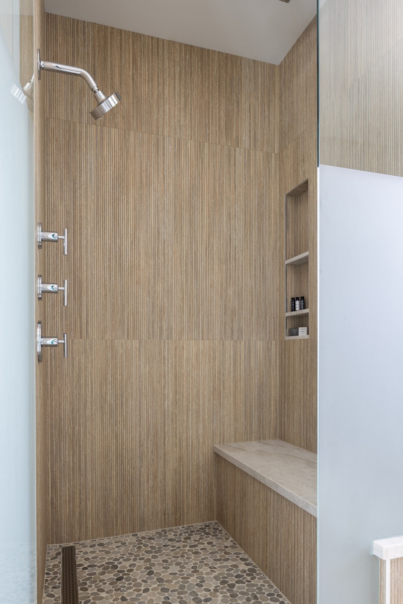 20-mountain-serenity-walk-in-shower