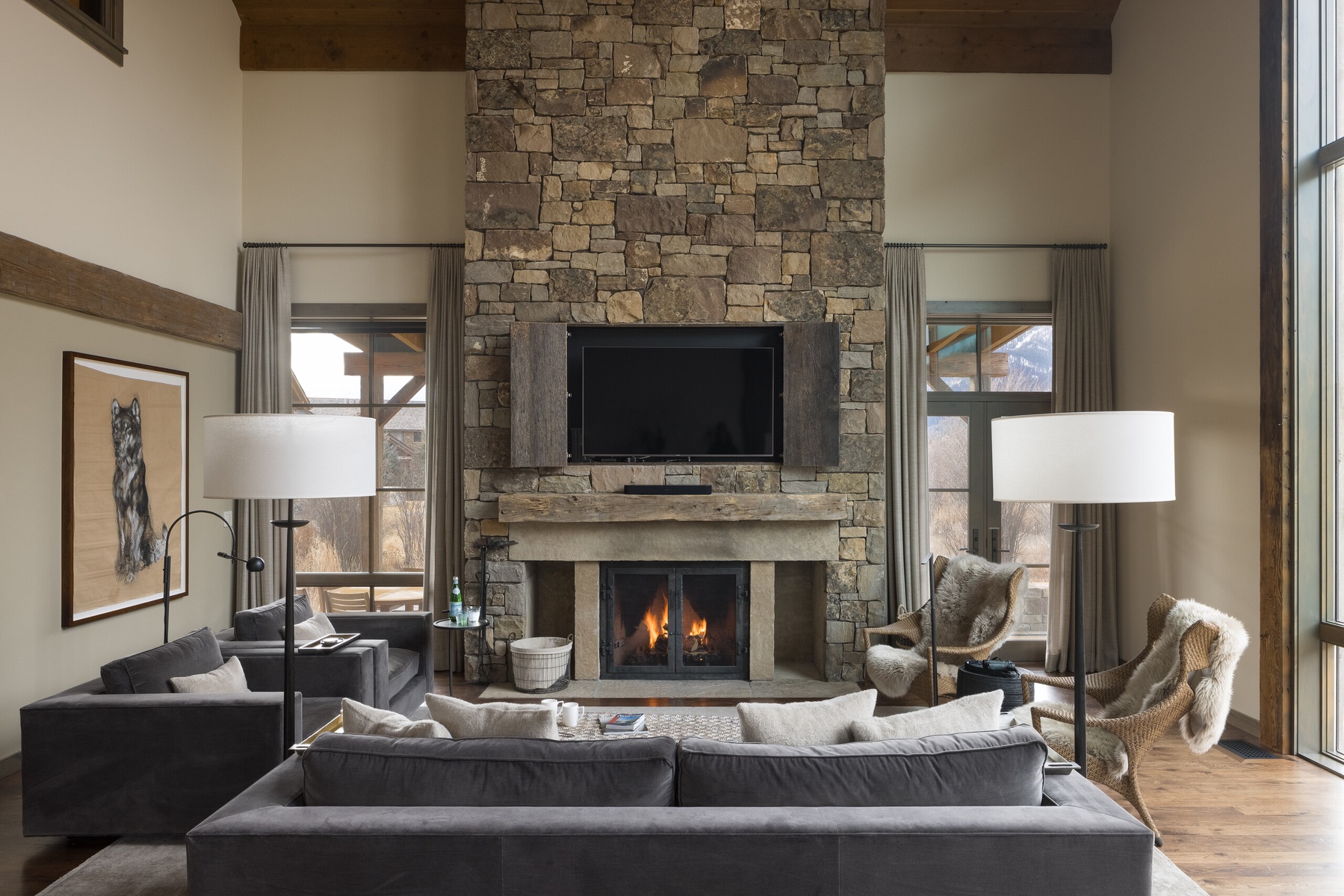 10-first-tracks-living-fireplace
