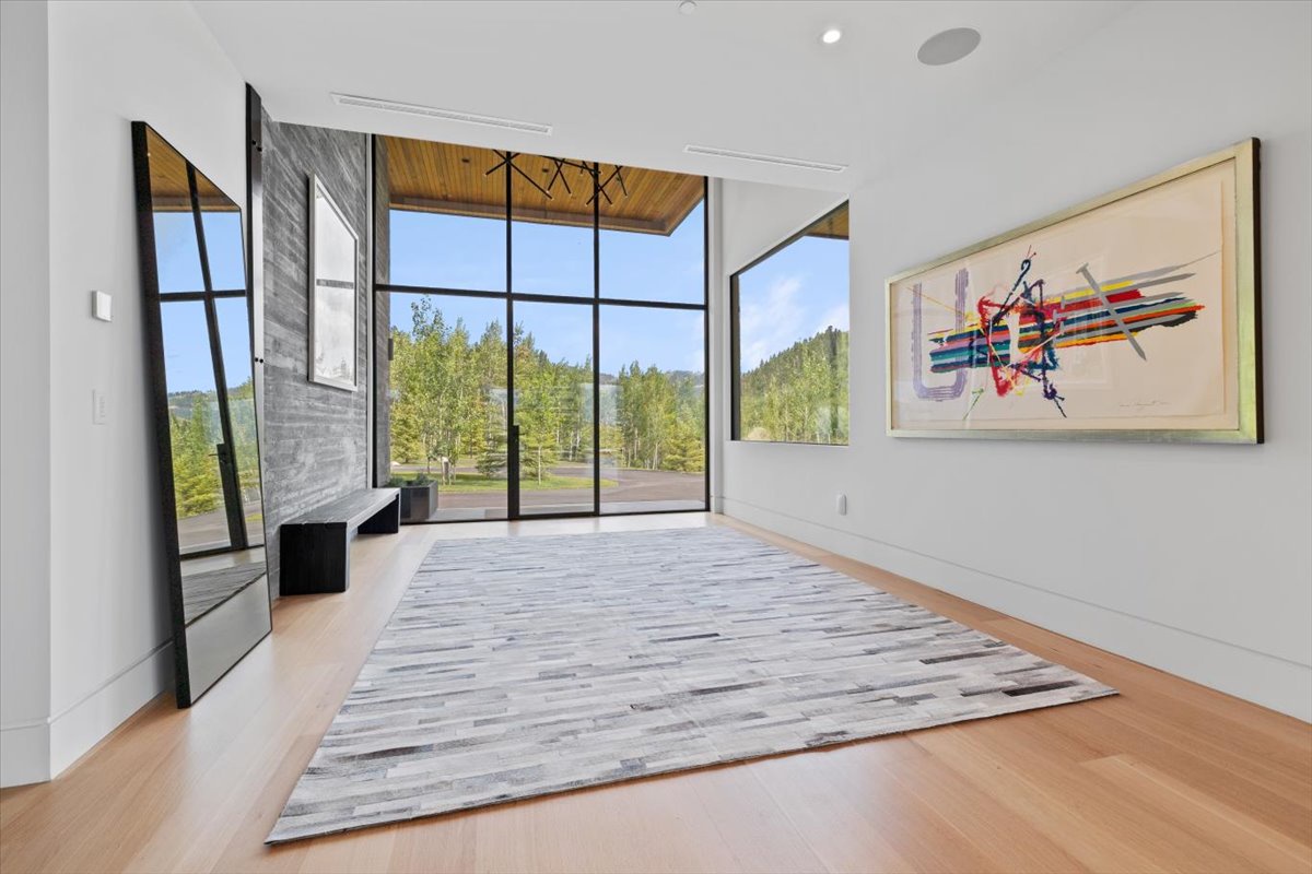 087-505 W Saddle Butte Way-28