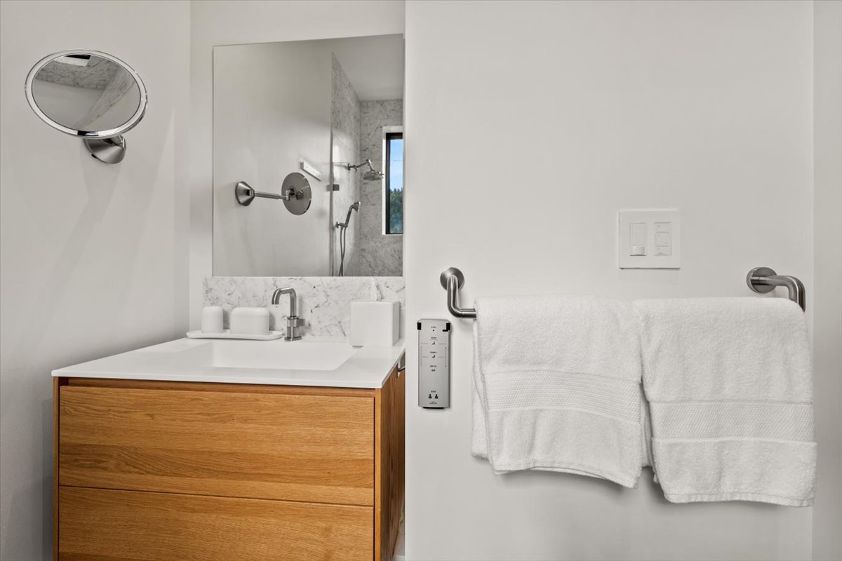 119-Panda Ranch - Guest House-15