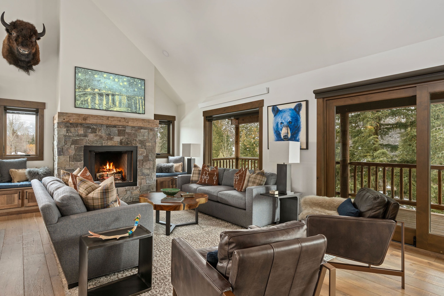 02-the-cottonwoods-great-room-fireplace
