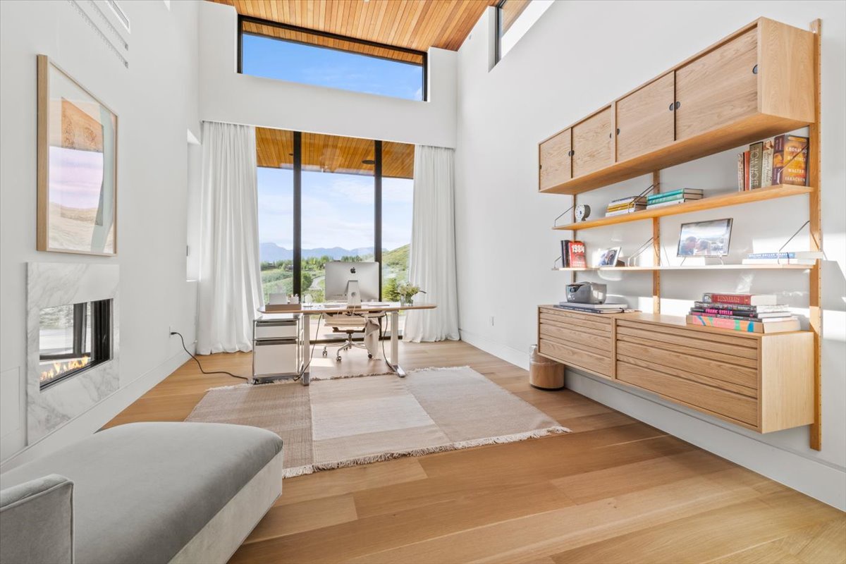 073-505 W Saddle Butte Way-43