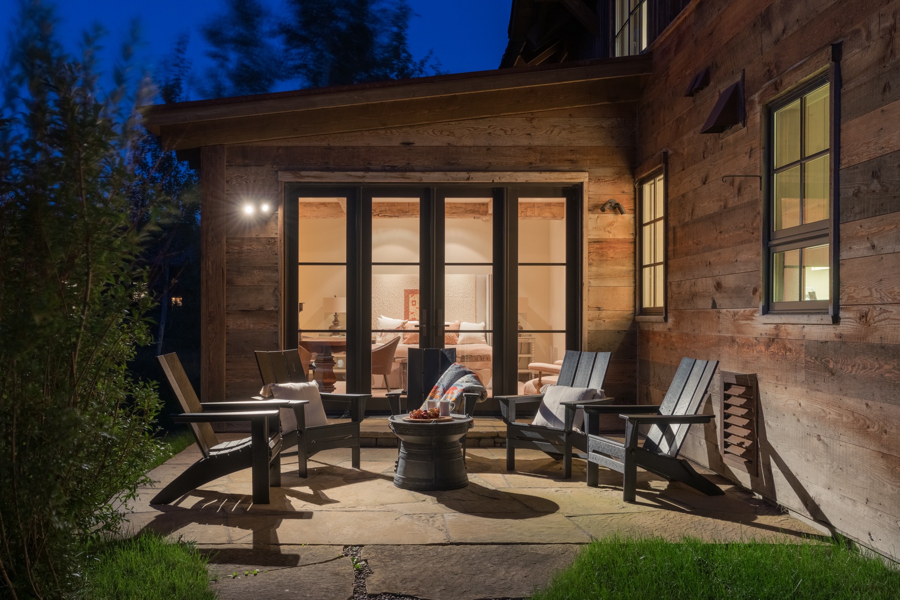 06-first-tracks-patio-firepit-twilight