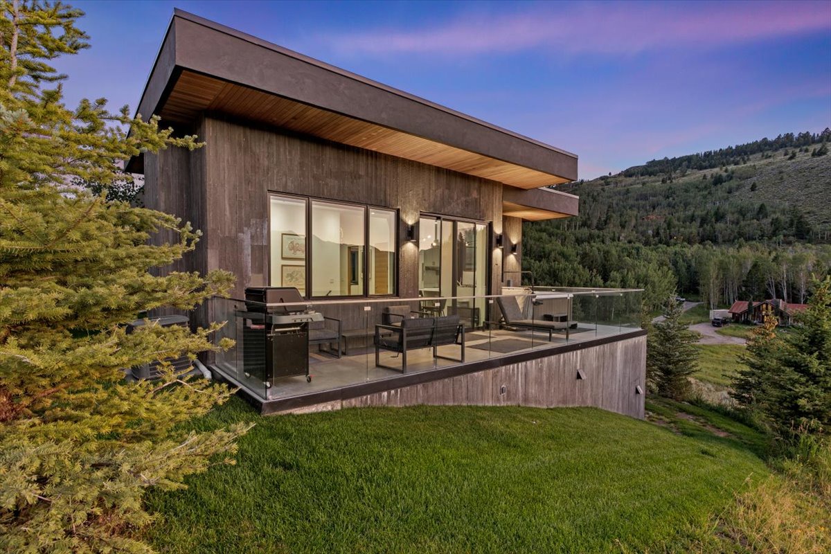 048-Panda Ranch (Twilights)-7