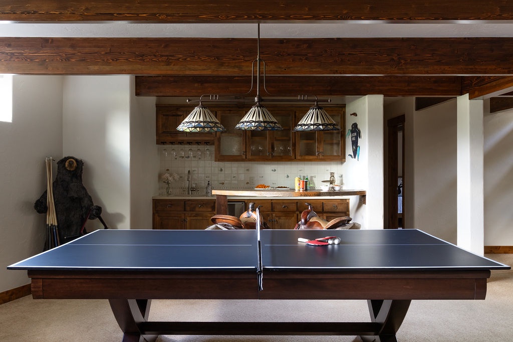 09-teton-refuge-game-room