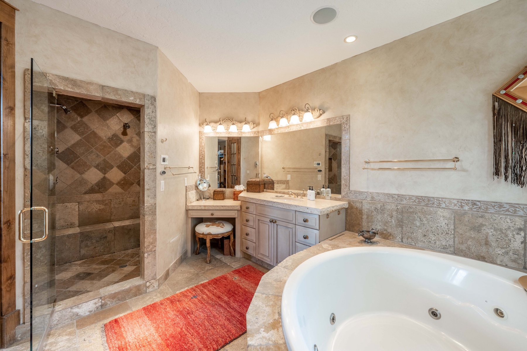 14-shoshone-lodge-primary-bath-shower