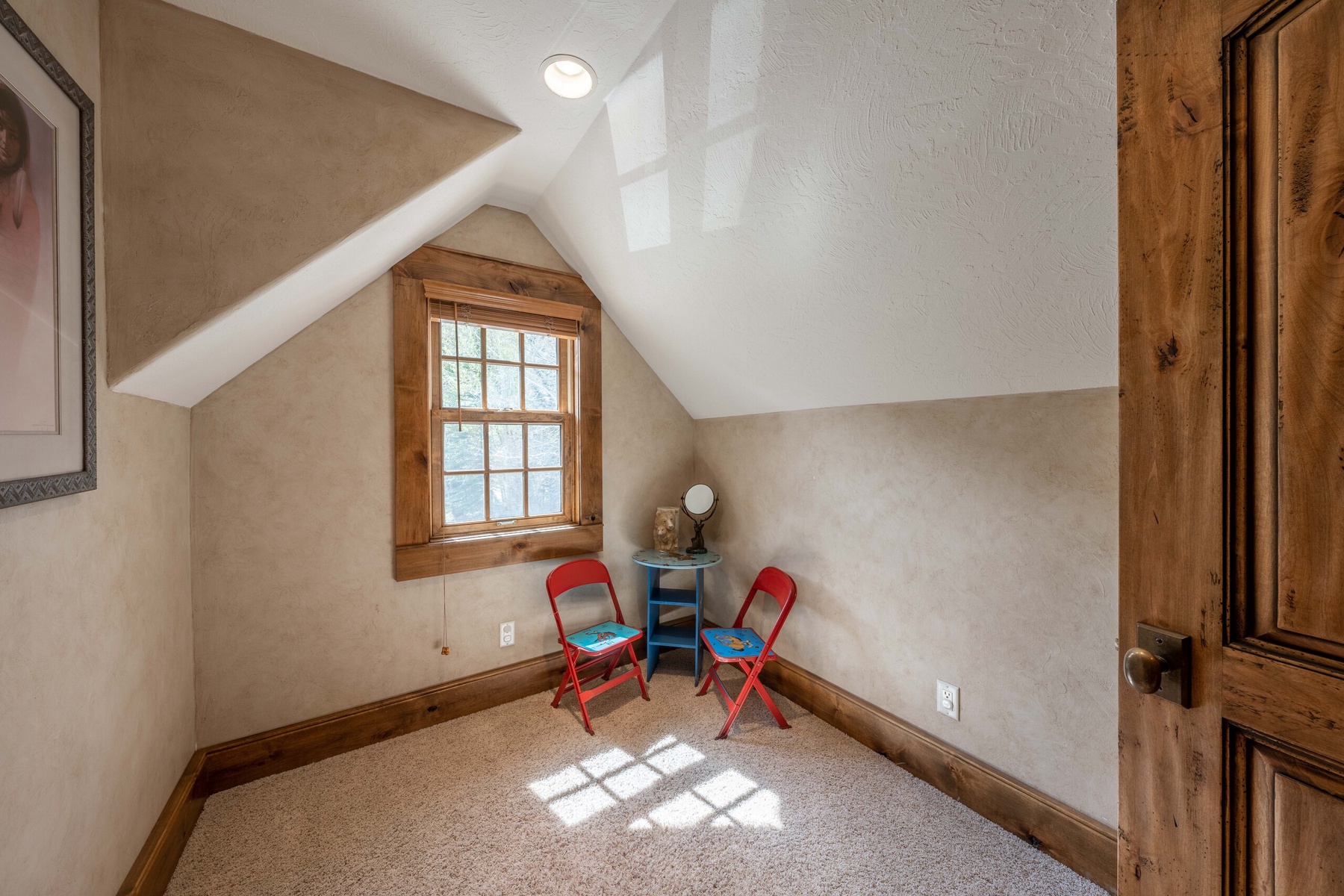 19-shoshone-lodge-playroom-nook