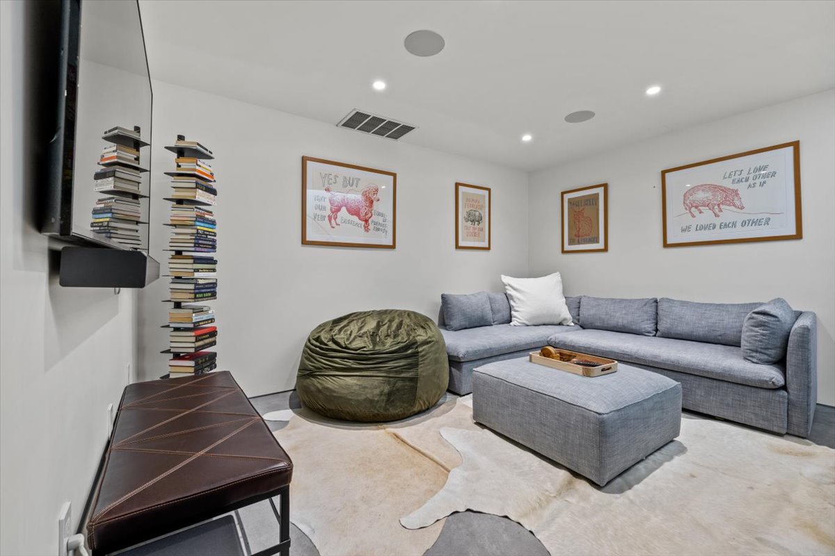 127-Panda Ranch - Guest House-3