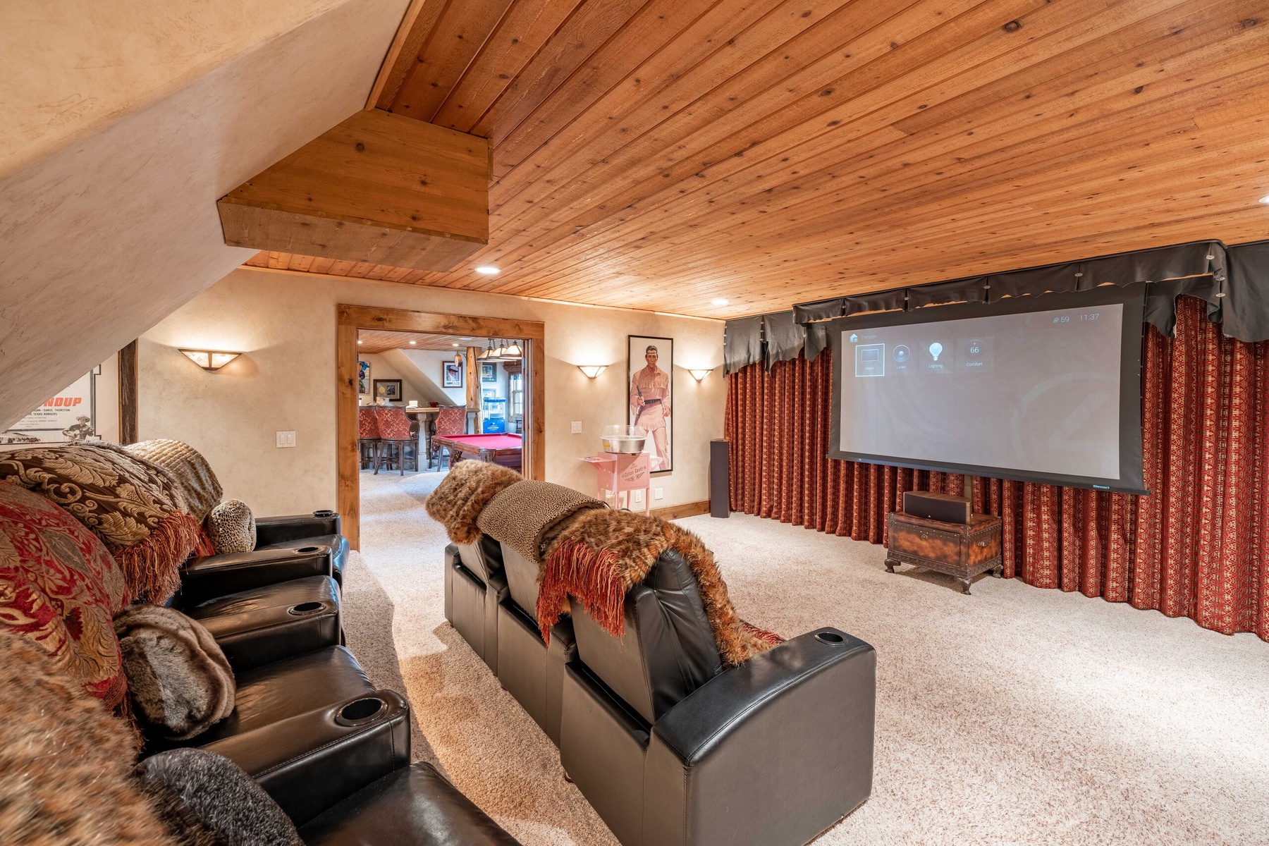 17-shoshone-lodge-theater-alt