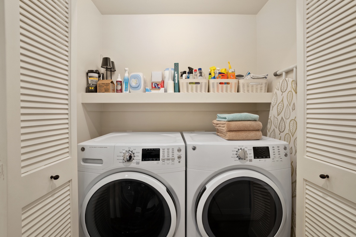 Full size washer and dryer convenience in the home make packing lighter.