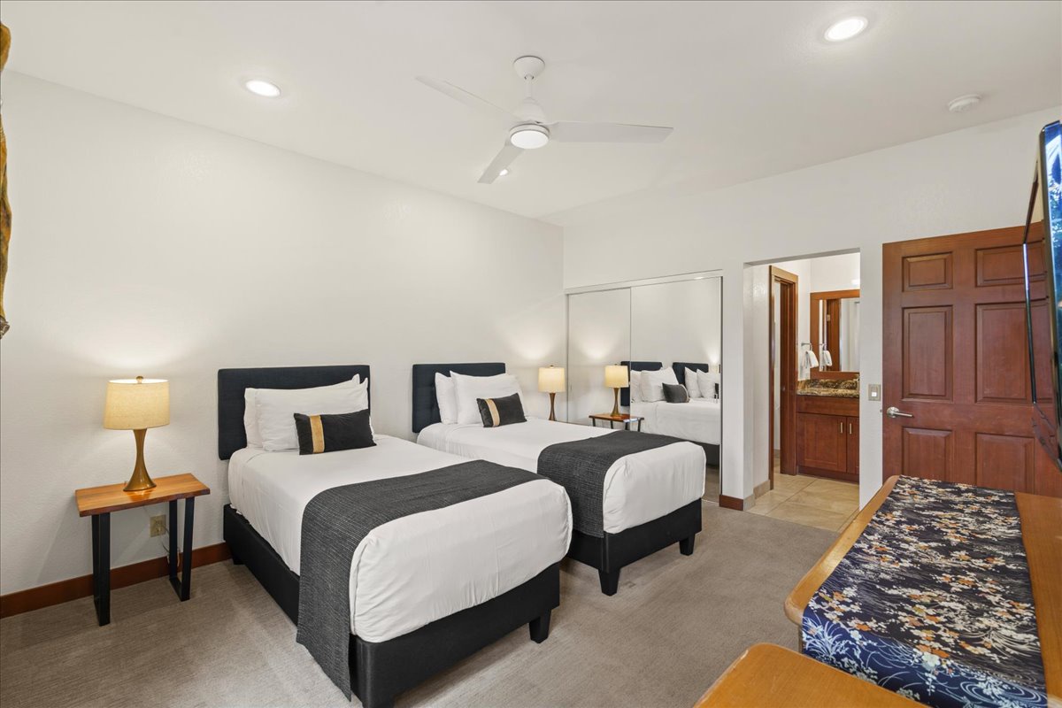 Bright guest bedroom with flexible sleeping options for your group