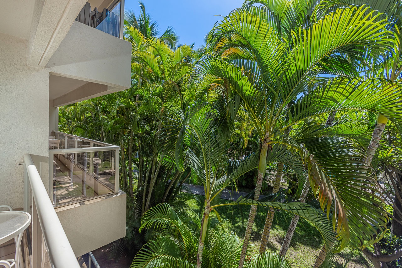 Quiet outdoor space for those calm Maui mornings
