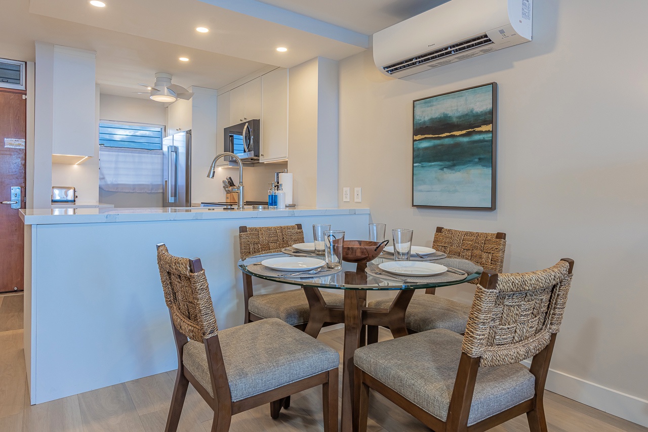 Spacious table ideal for family or group dining