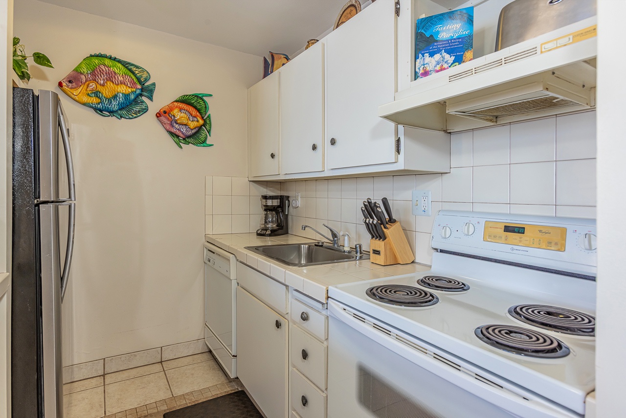 Fully equipped kitchen with everything you need