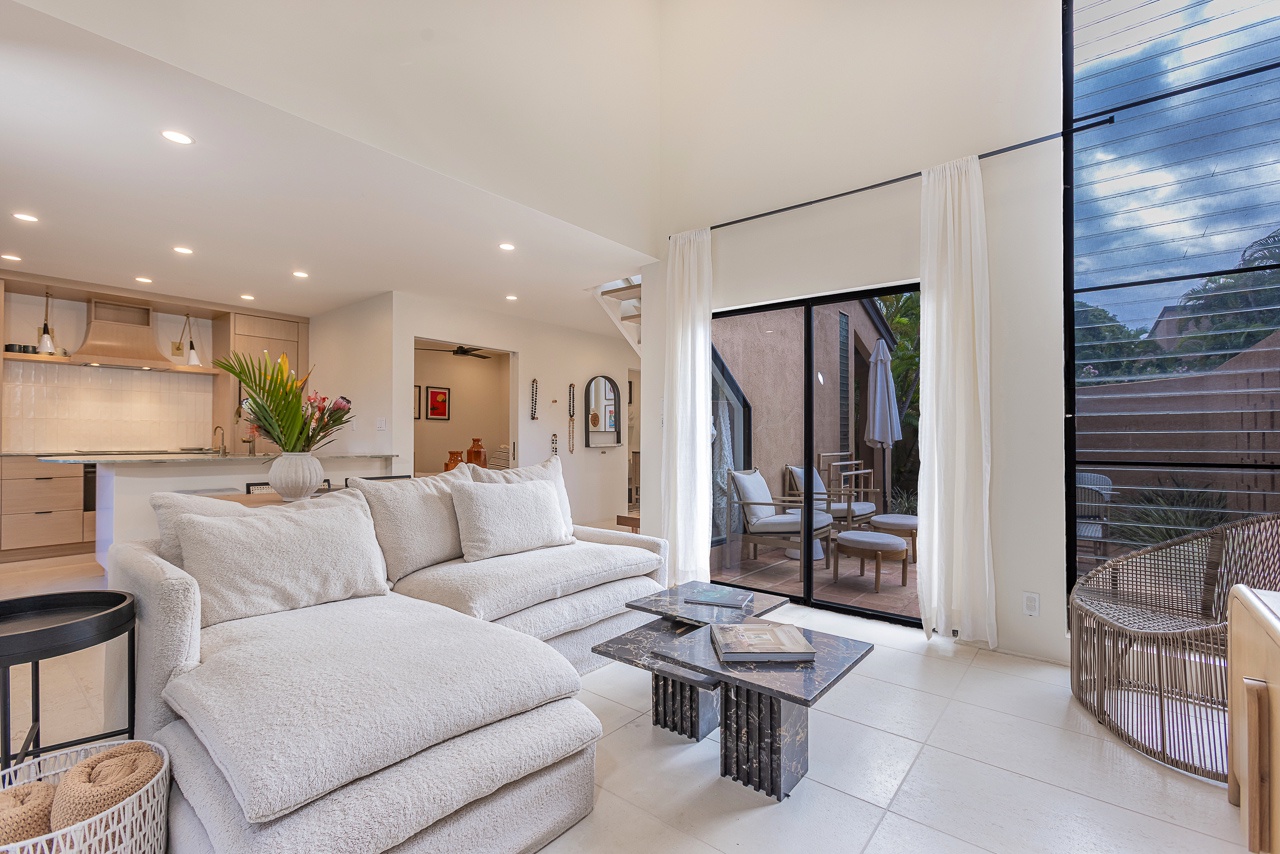 A serene living area perfect for gathering and relaxing