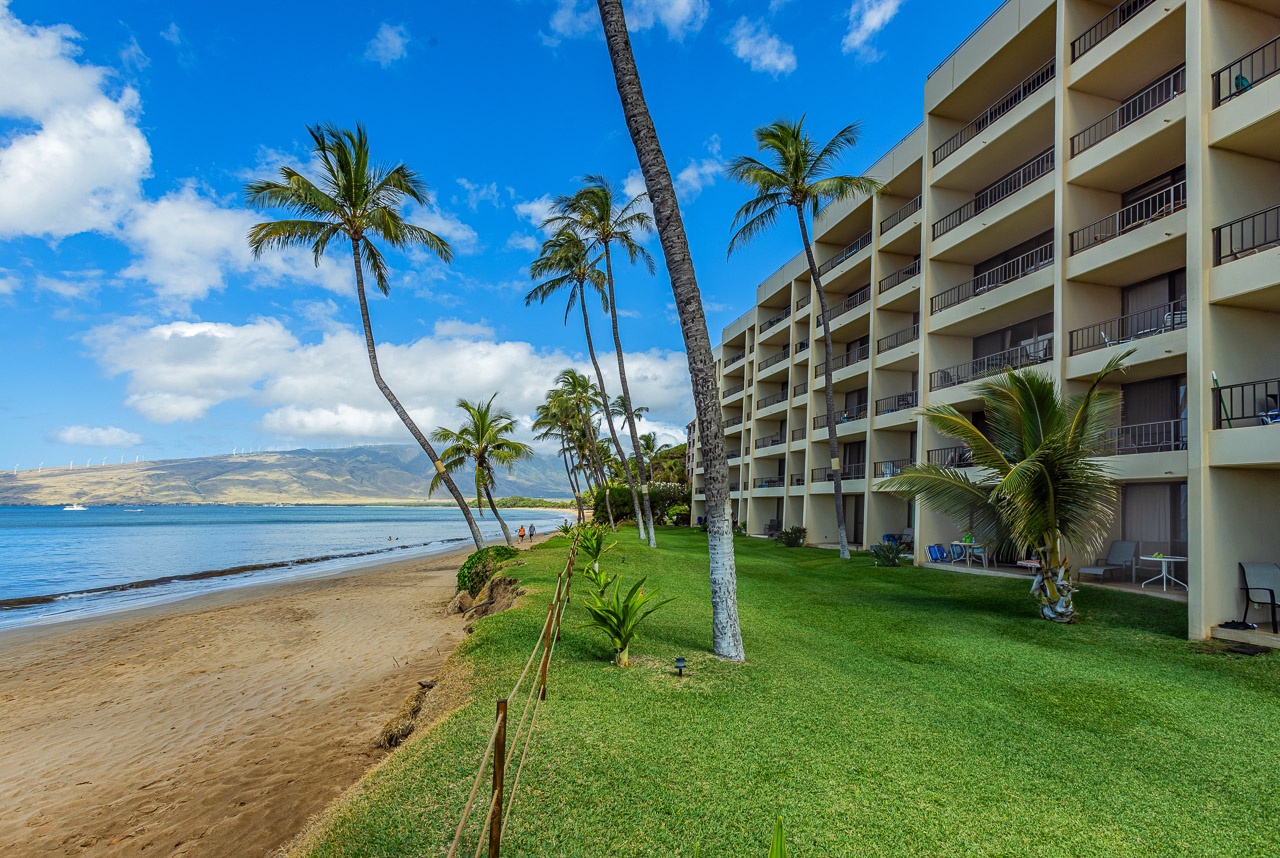 Beautifully maintained lawns perfect for relaxing outdoors