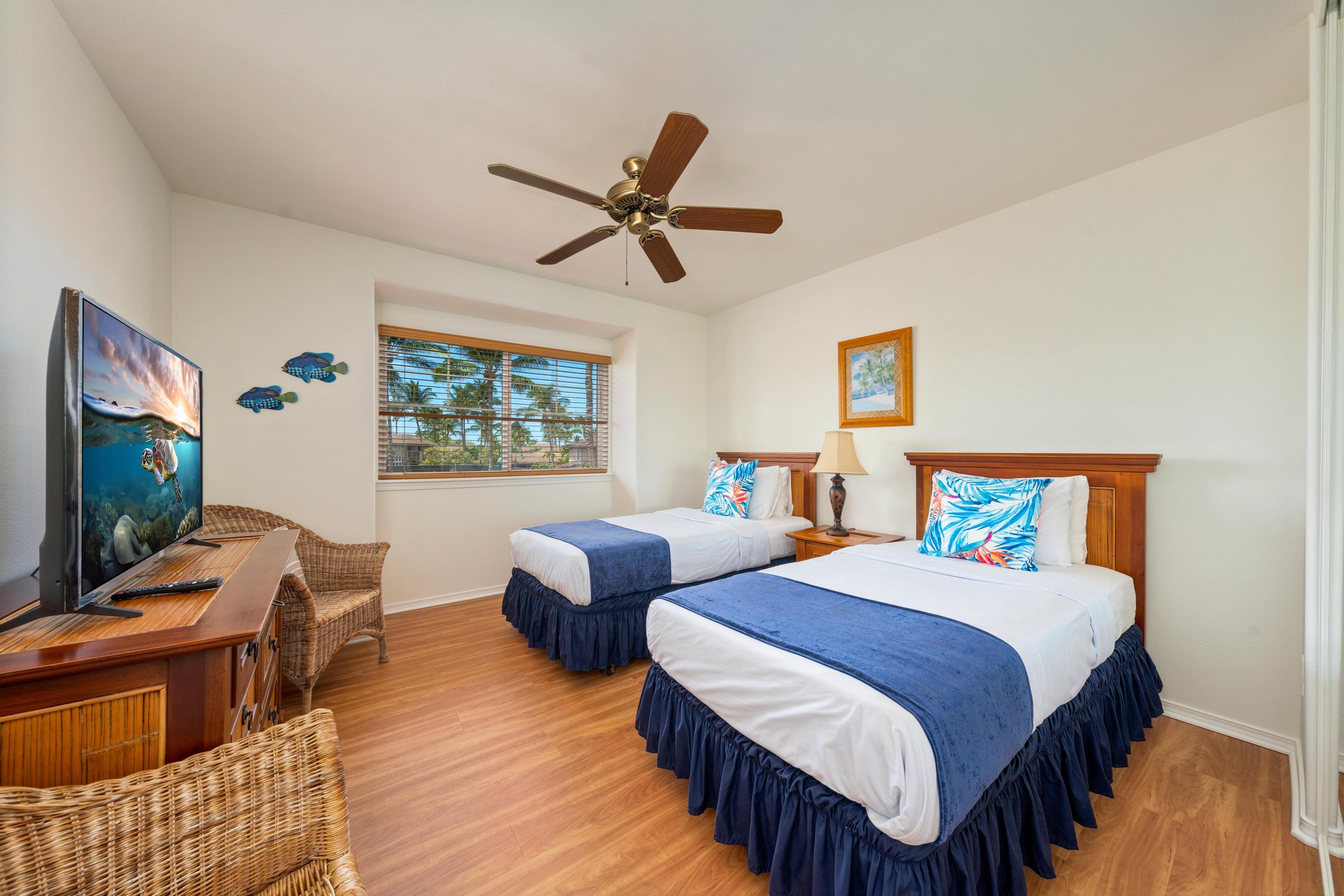 Secondary Bedroom with Twin Beds
