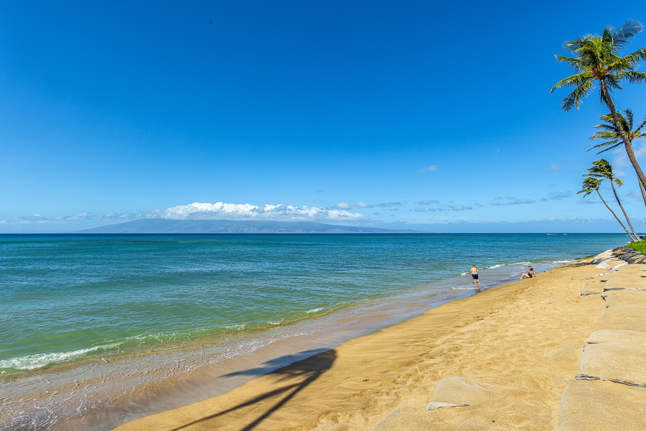 Close to the beach for spontaneous swims and sun moments