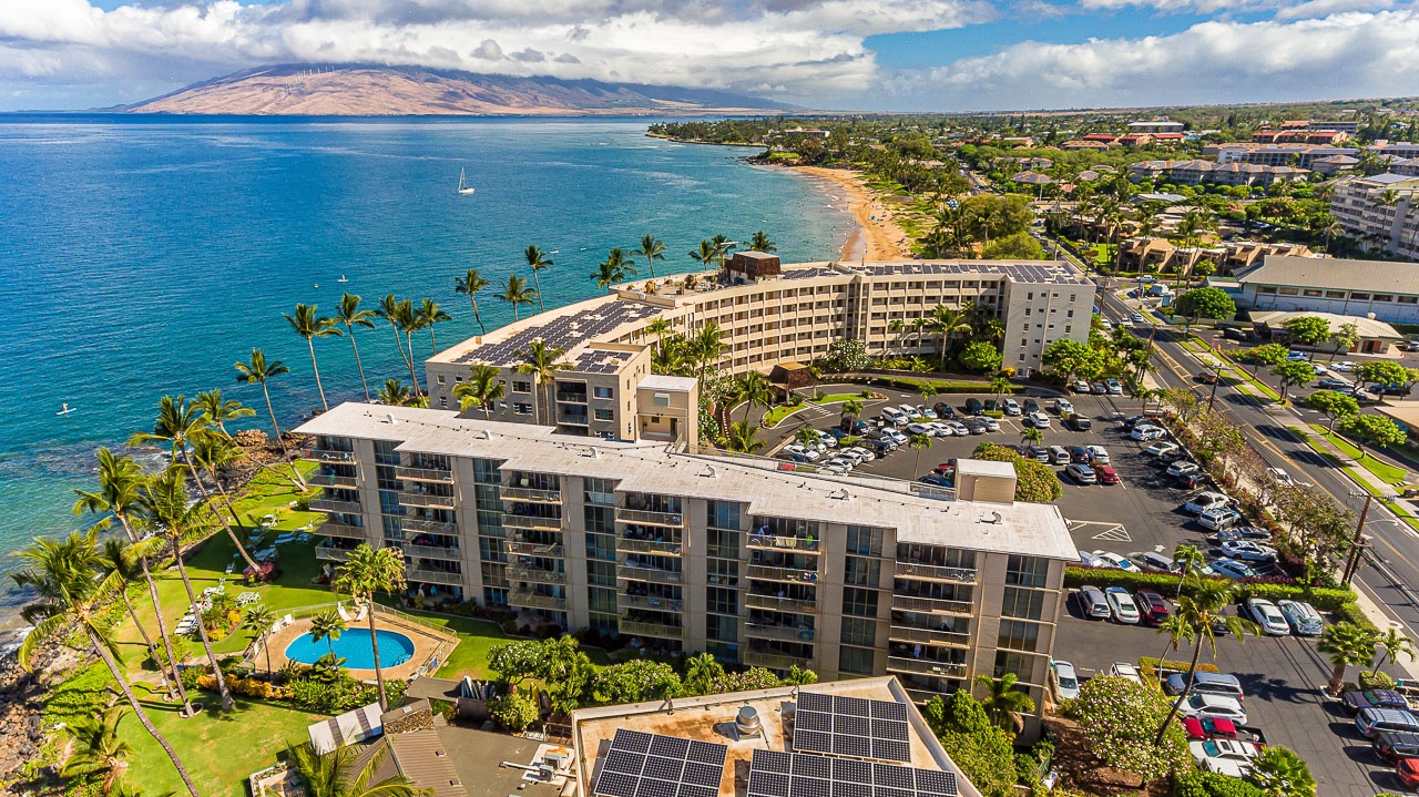 Royal Mauian is a crescent shaped building facing Northwest