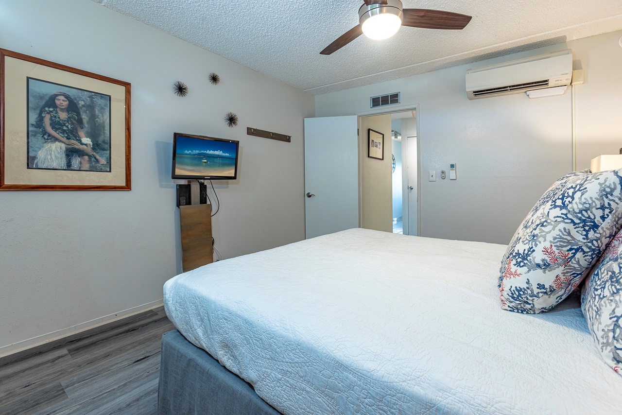 King bed sanctuary in the heart of Maui