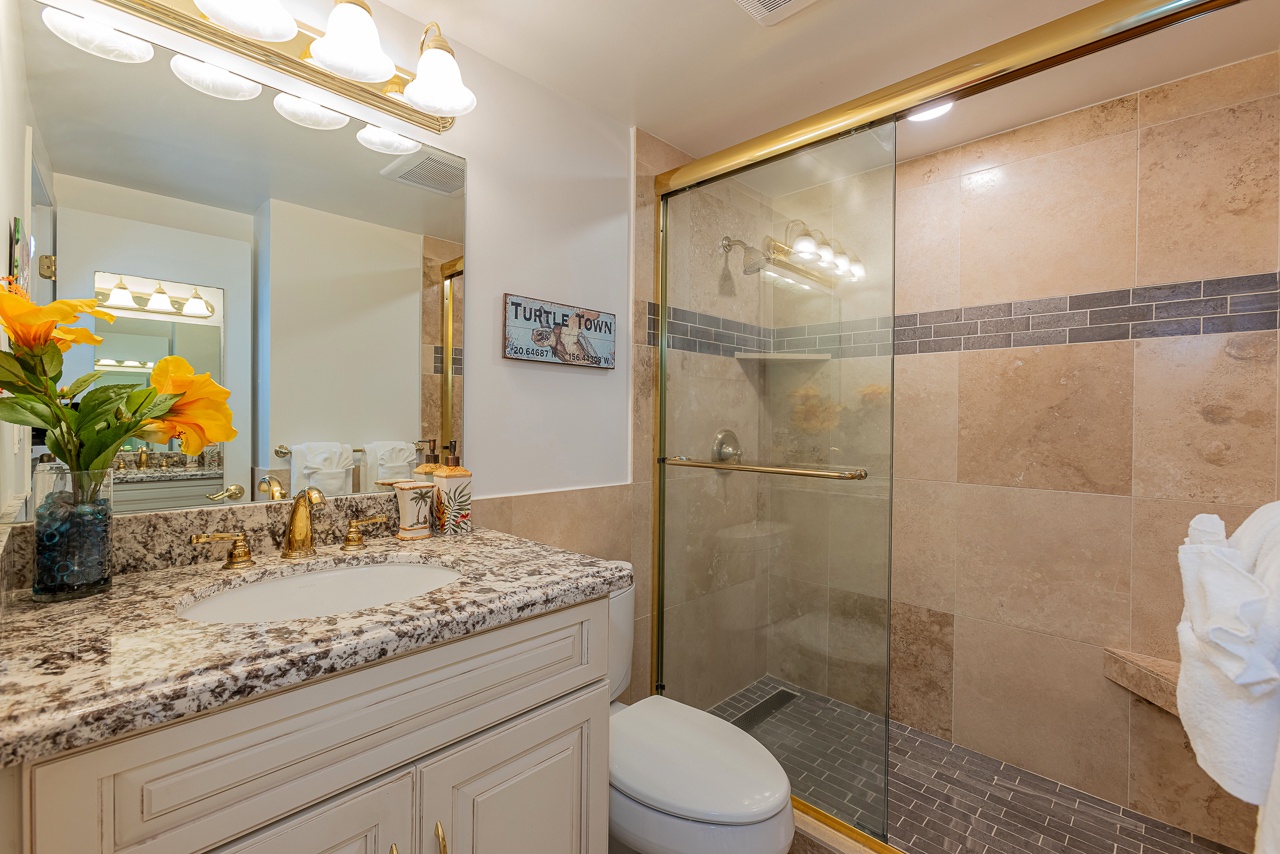Functional and tranquil bathroom with sea-inspired accents