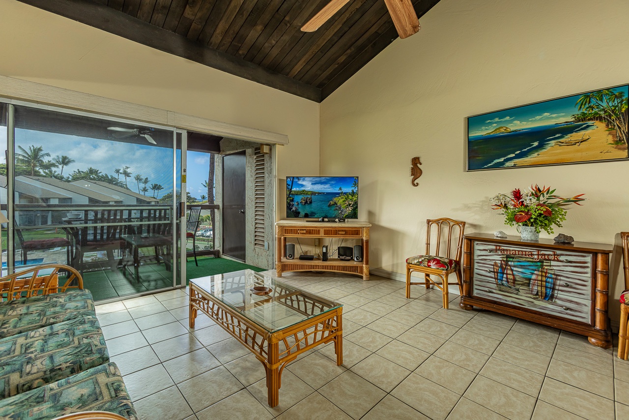 Living room opens to fresh air and South Kihei views
