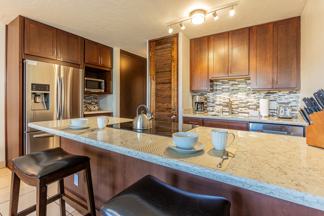 Sip, snack, and watch the day unfold