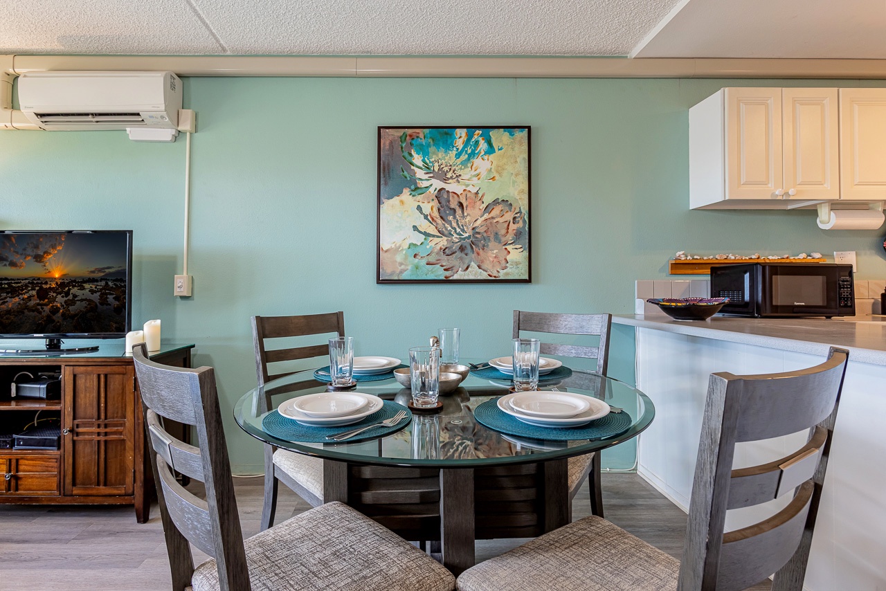Share laughs and meals in your Maui getaway condo