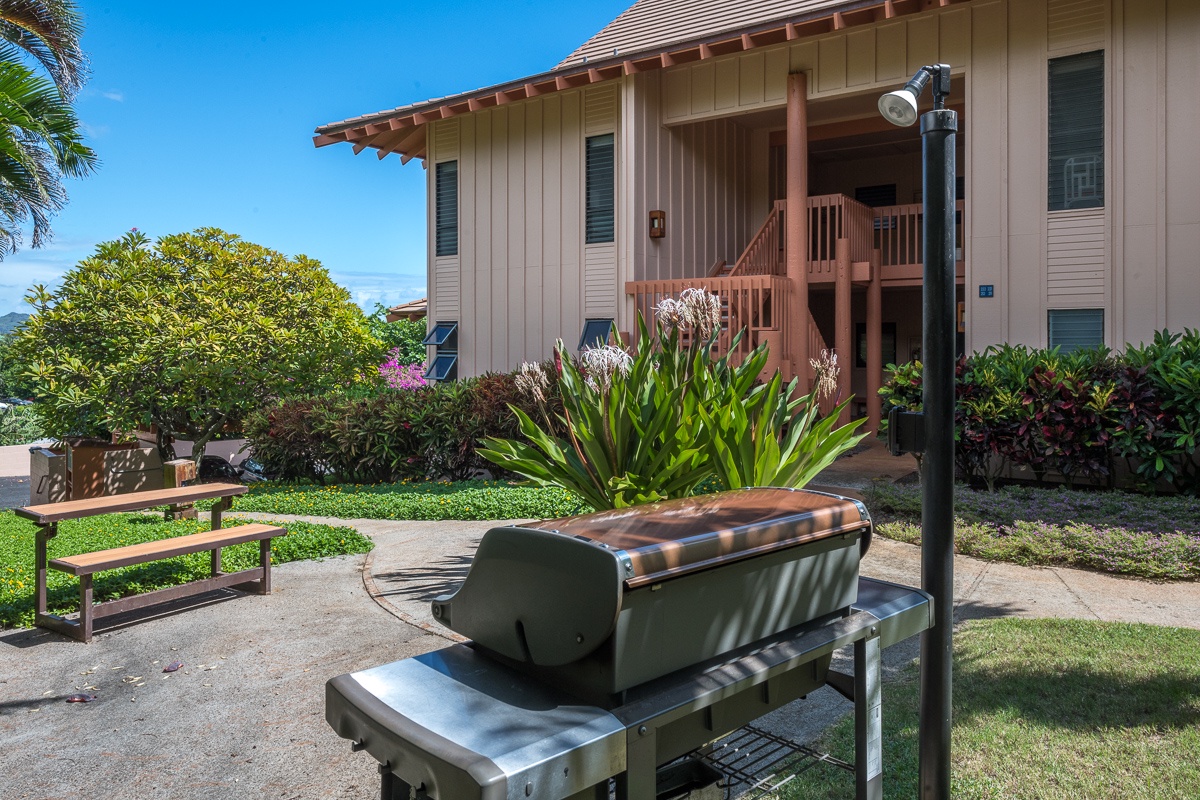 Grill and gather in the peaceful Poipu Kai grounds