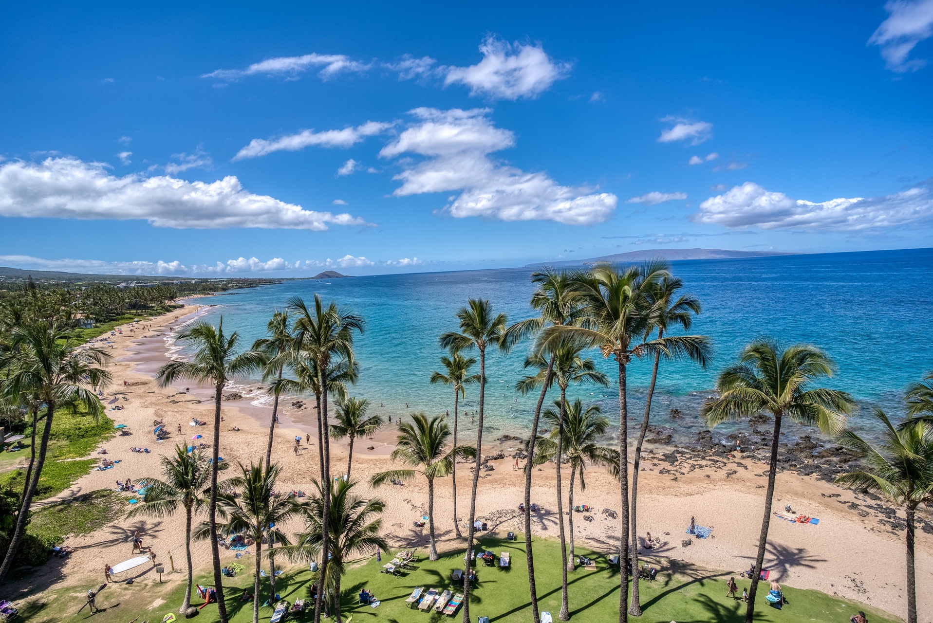 Popular Keawakapu Beach across the street from Maui Hill Resort
