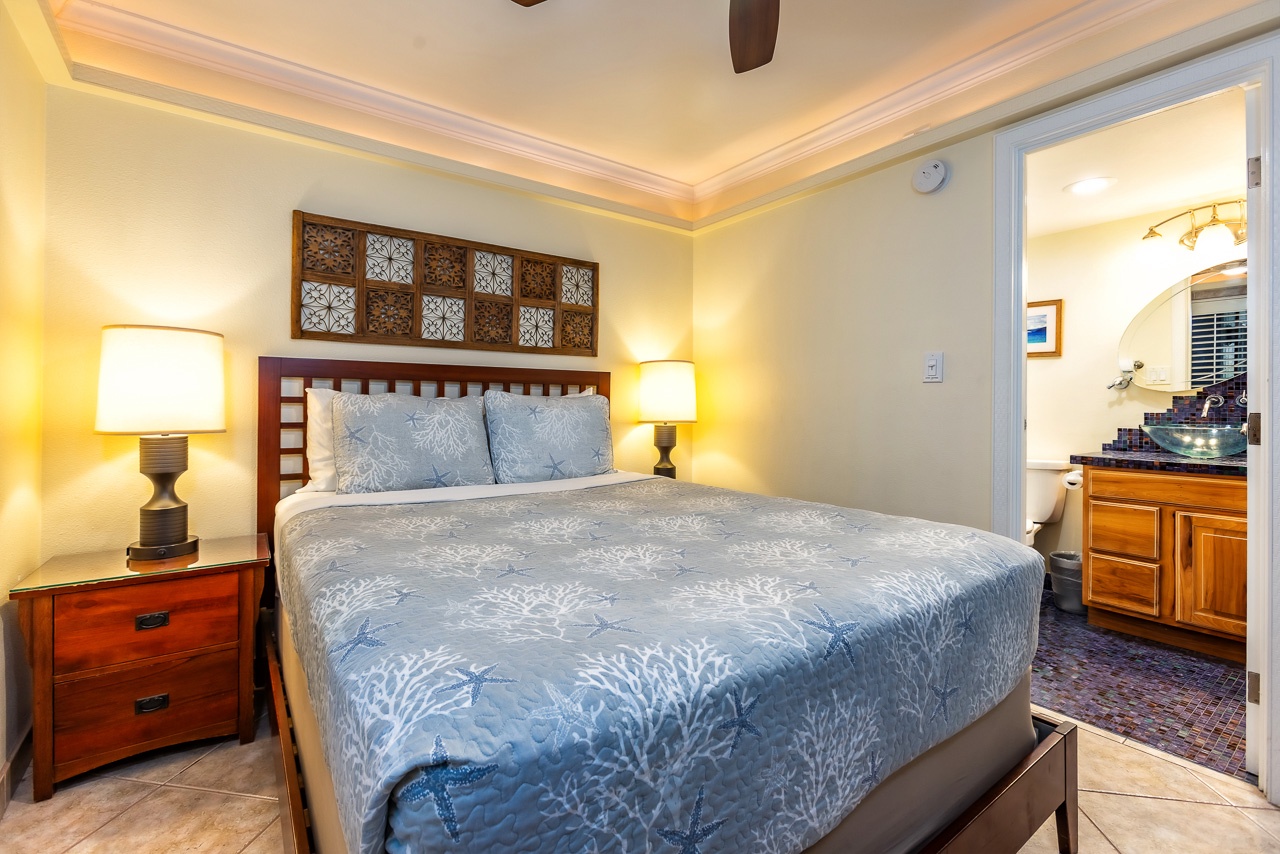 Cozy queen bed with large closet and ensuite for the primary bedroom