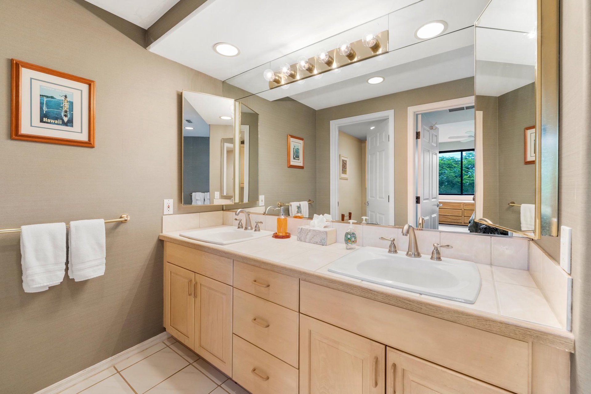 Double vanity comfort with space to refresh and reset