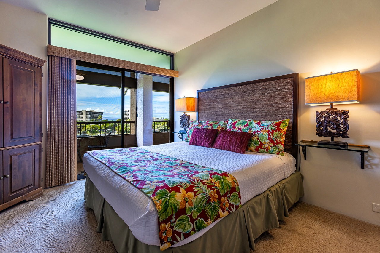 Wake up to tropical comfort in your elegant bedroom. Slide open the doors to your private balcony and let in the fresh air as you enjoy views of the surrounding area.