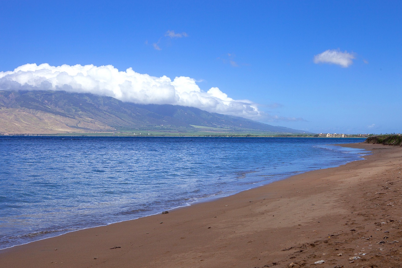 Luana Kai is located on a 2.5 mile long stretch of sandy beach.