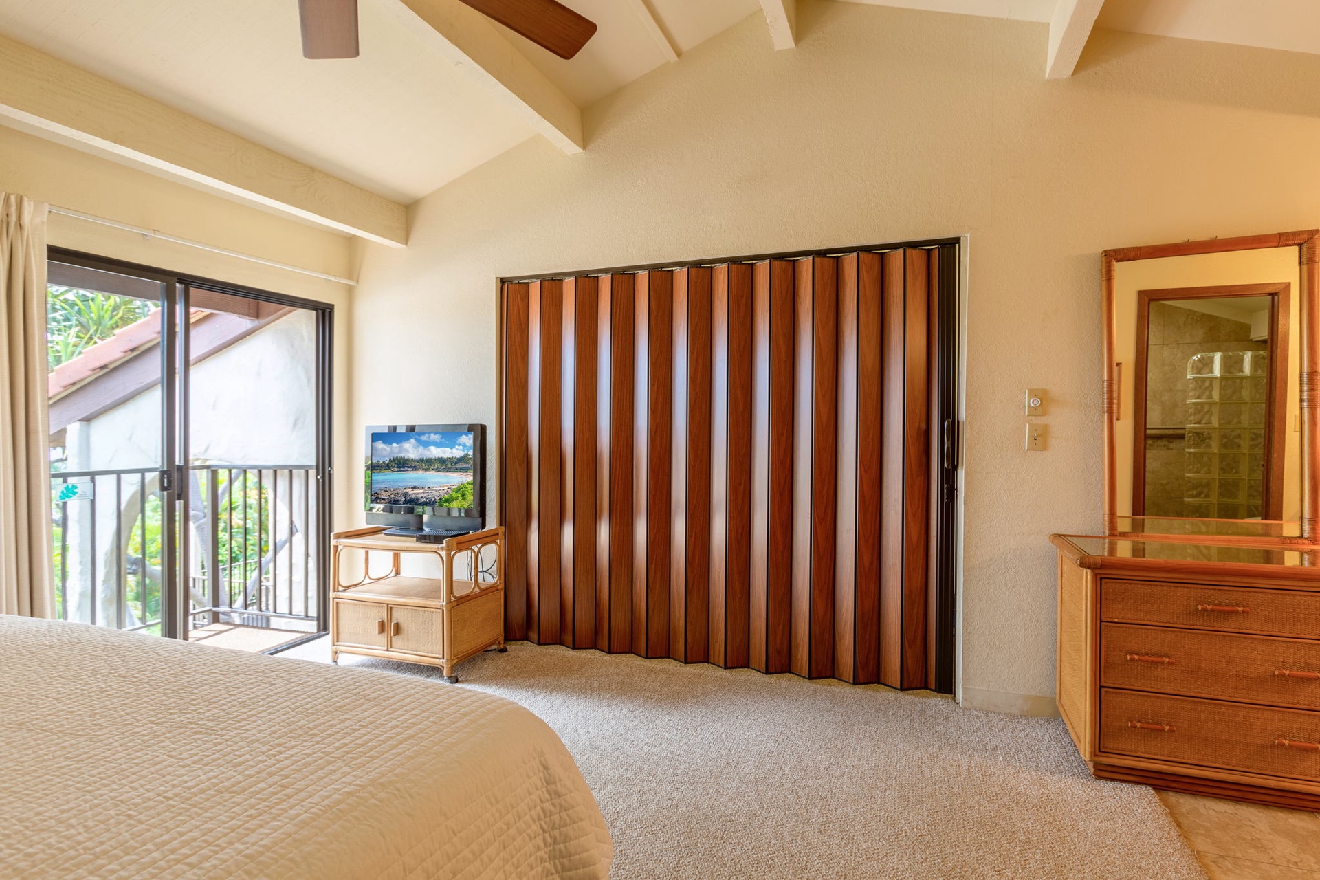 Master bedroom features accordion door for privacy!