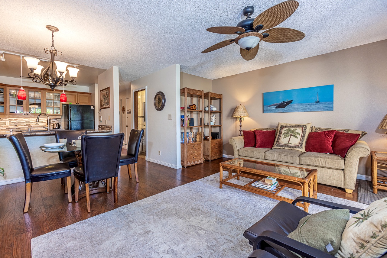 Relax in your open-plan living space for unforgettable vacation moments.