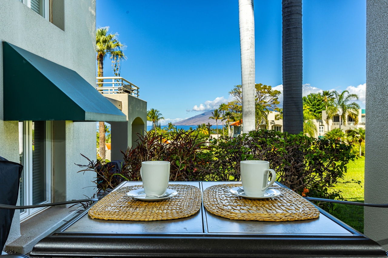 Oceanview lanai made for slow mornings and unforgettable evenings