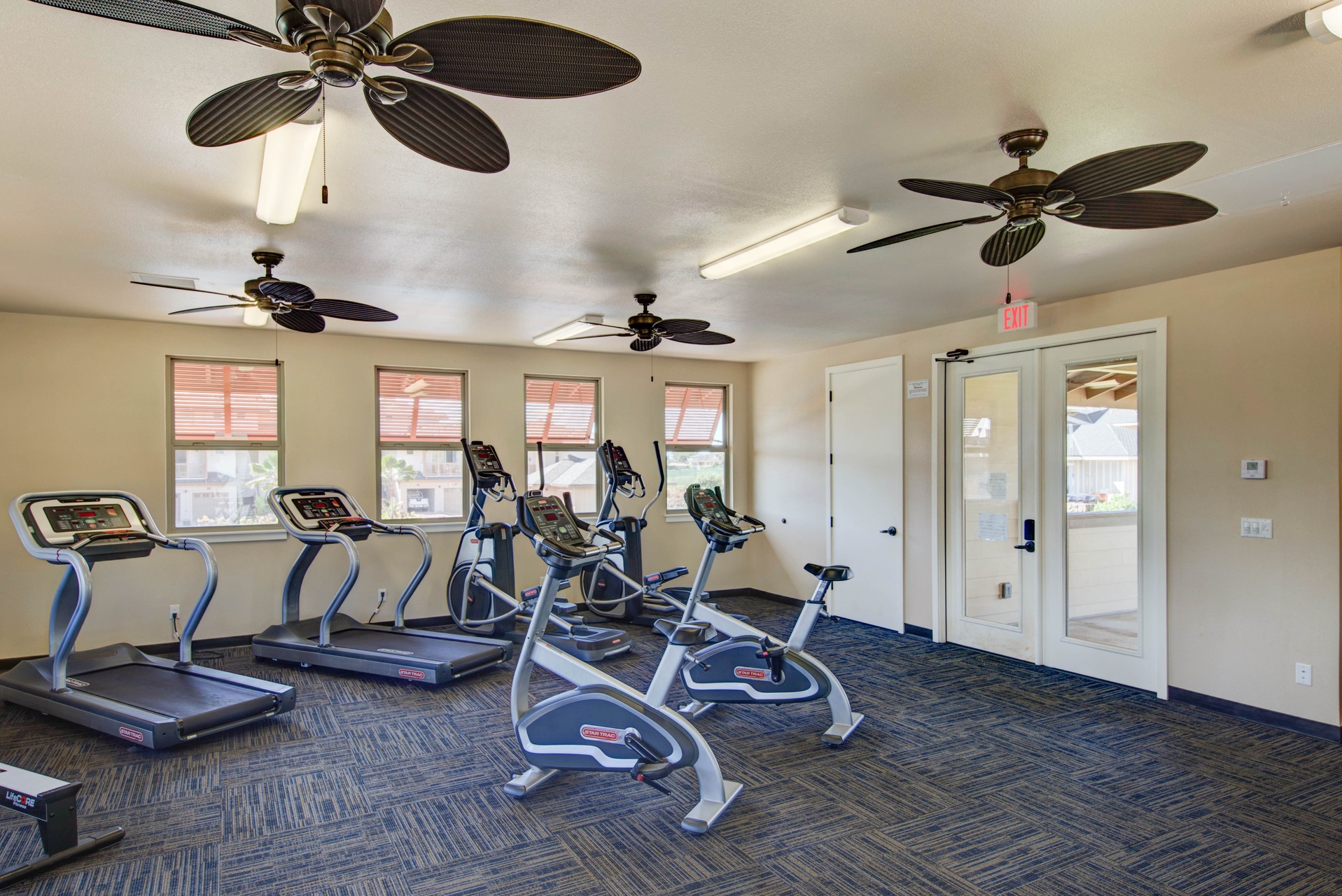 Start your day energized in this well-equipped fitness center, with cardio machines and cooling fans to keep you comfortable.