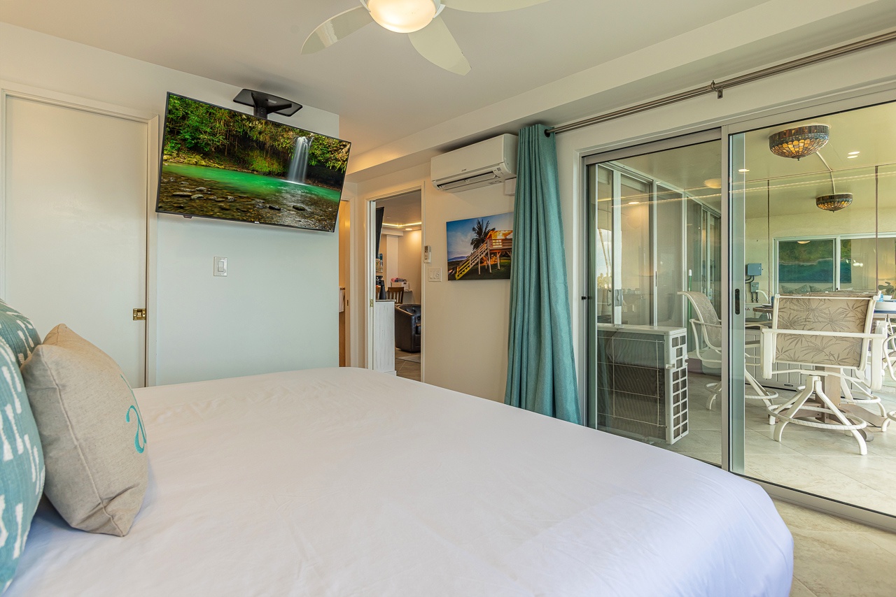 Direct lanai access for sunrise coffee or sunset views